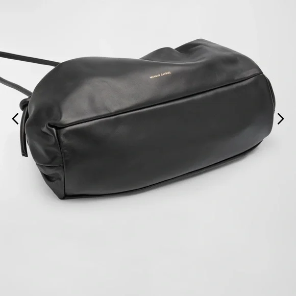 Mansur Gavriel Black Leather oversized “cloud” Bag - butter leather. Super soft - Picture 4 of 7